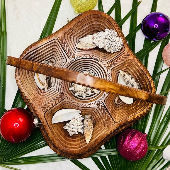 Hand carved wooden trivet and decor basket for goodies. 12” - Picture 5 of 5